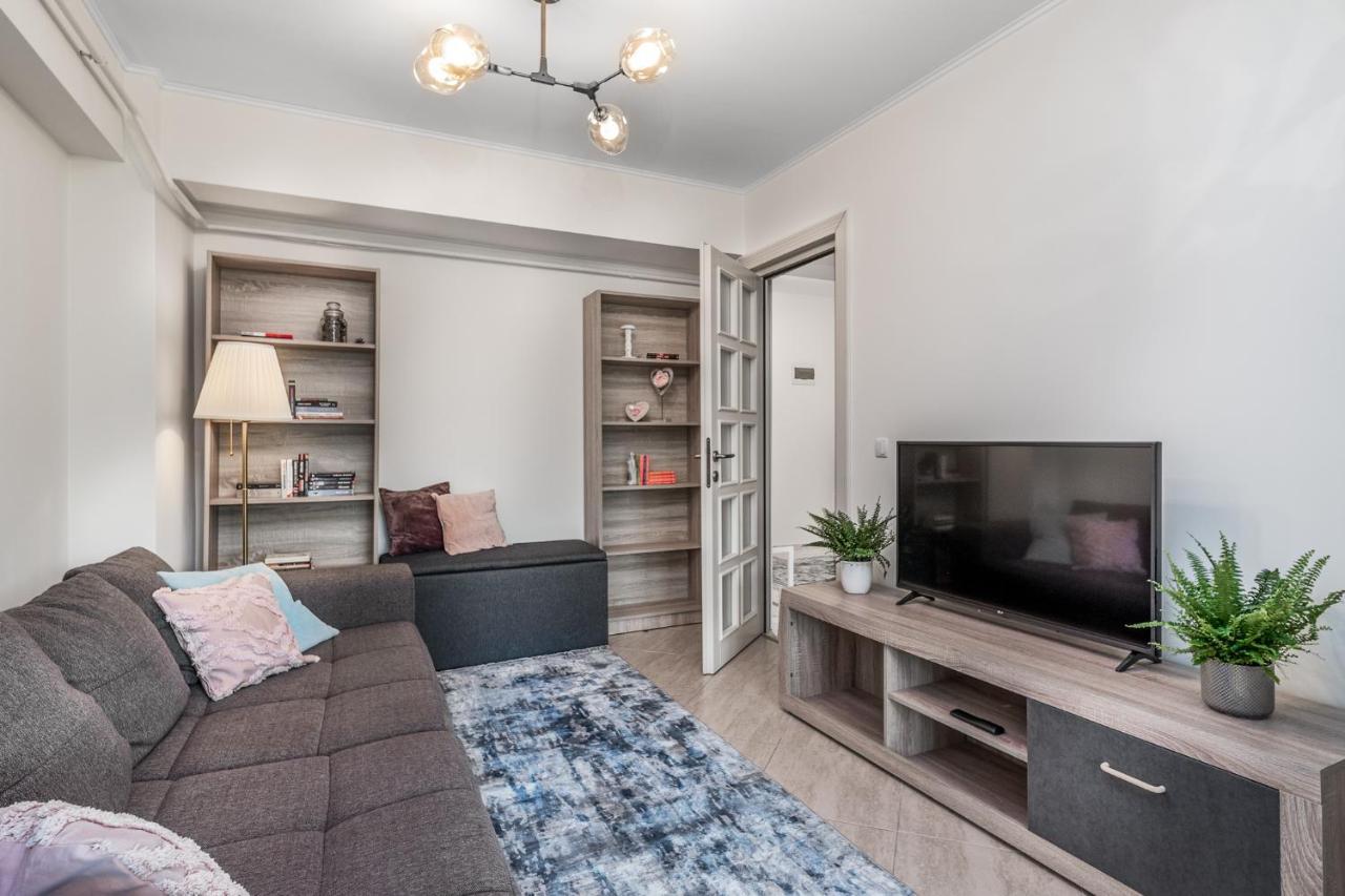 Dreamgarden Airport Apartment & Secure Parking & Airport Shuttle Iasi Exterior foto